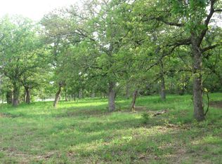 1419 Chuckwagon Rd, Luling, TX 78648