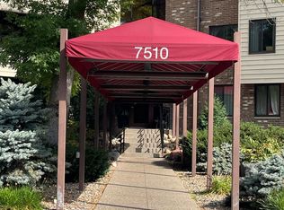 7510 Cahill Rd APT 119B, Edina, MN 55439