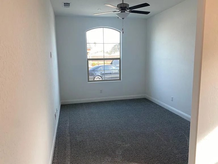 6073 E Fillmore Ave — Photo 10
