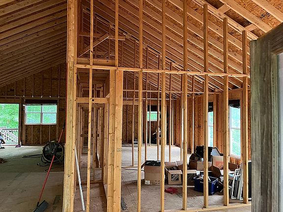 5th image of 1728 Bream Ln