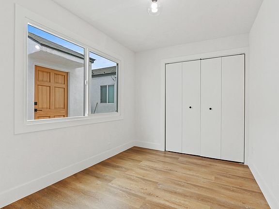 5th image of 2519 E Monroe St #1/2