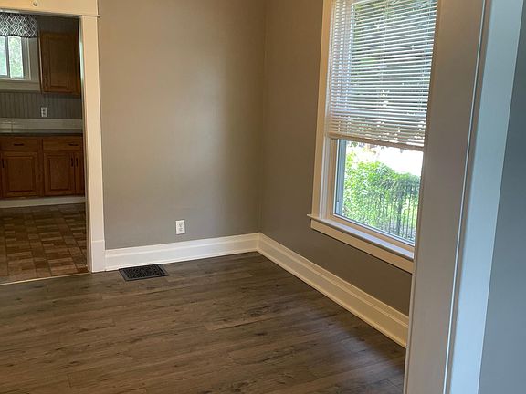 4th image of 203 N Harrison St #2