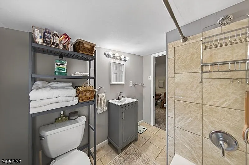 1 bed, 700 sqft, $1,950 — Photo 1