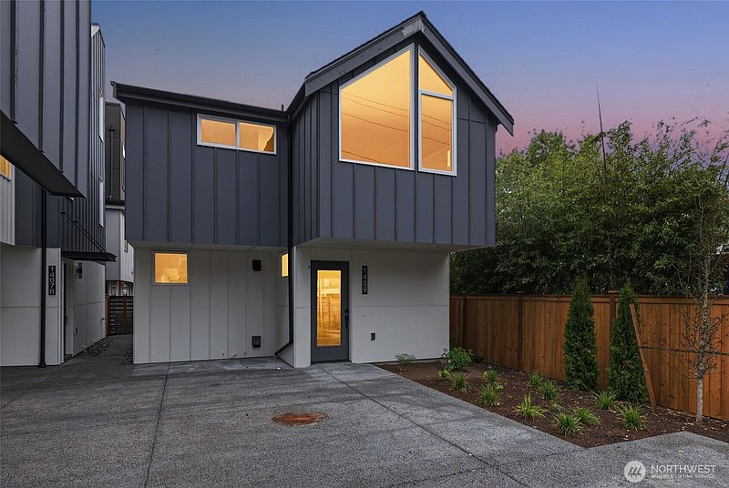 2nd image of 1409 29th Avenue