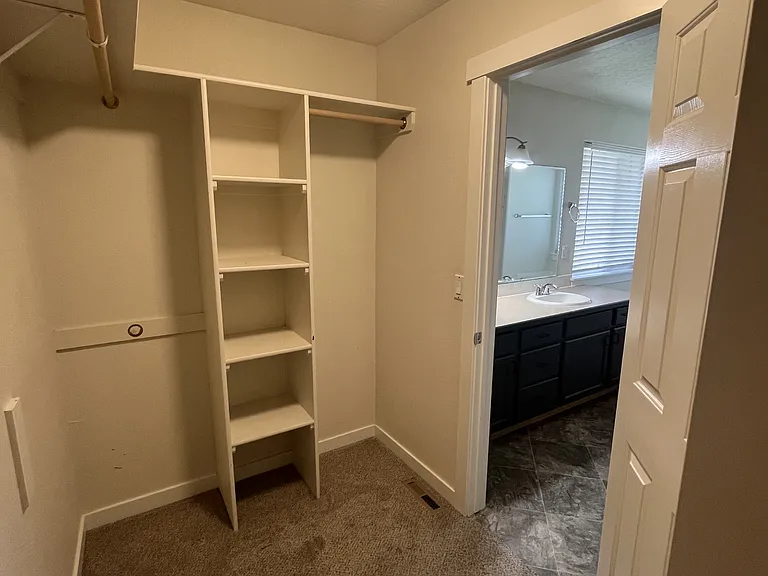 1820 W Camelot Dr — Photo 19