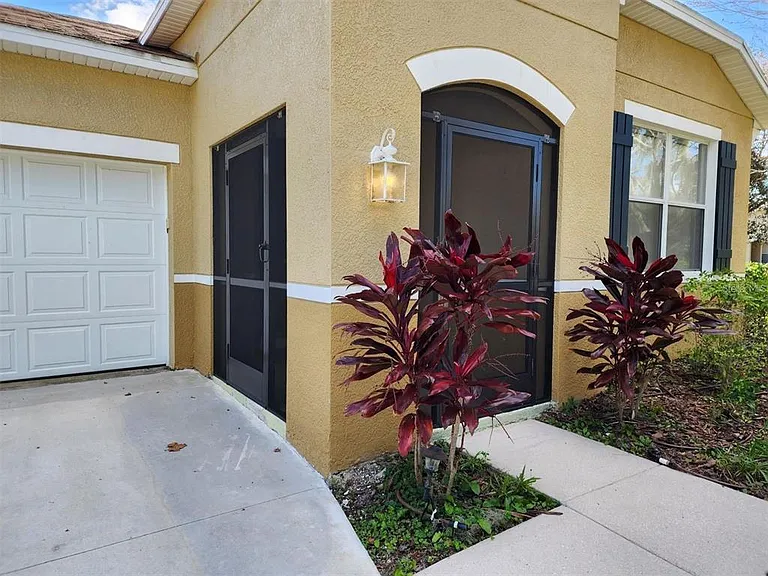 107 Slipper Key Rd — Photo 2
