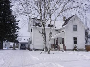 936 N 15th St, Manitowoc, WI 54220