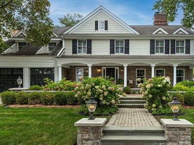 947 Puritan Ave, Birmingham, MI, 48009