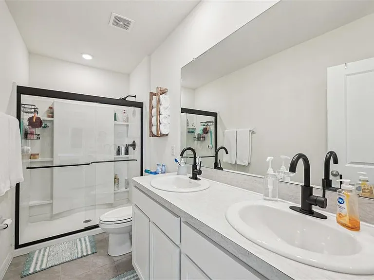 16646 Maude Dr — Photo 19