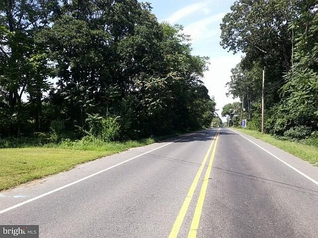 2nd image of 880 Cattell Rd