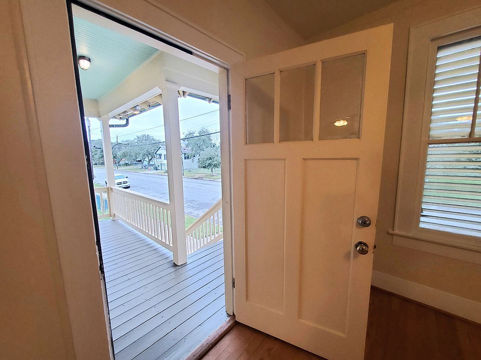 1st image of 1102 37th St