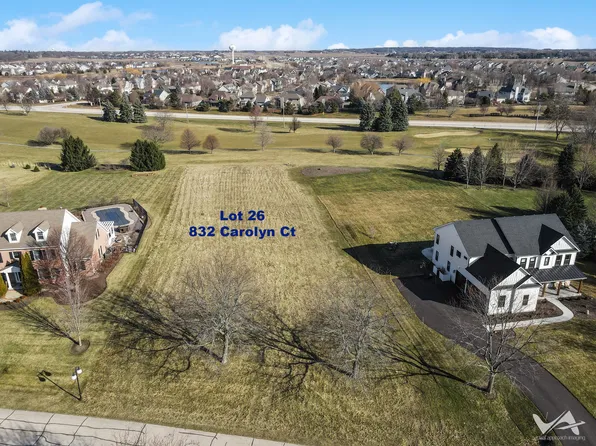 832 Carolyn Ct, Elburn, IL 60119