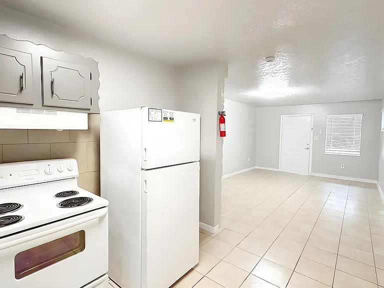 Weaver Condos — Photo 17