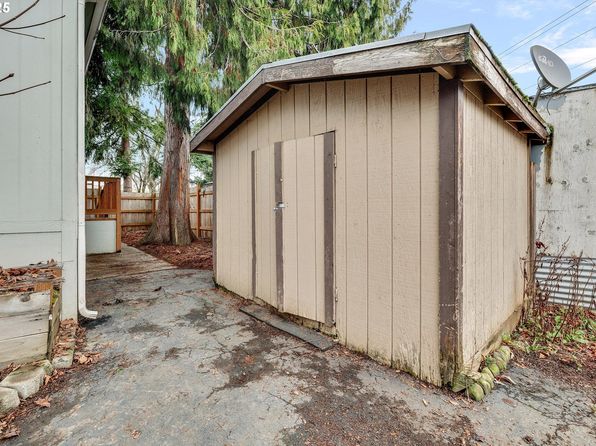 16551 SE 82nd Dr UNIT 25, Clackamas, OR 97015