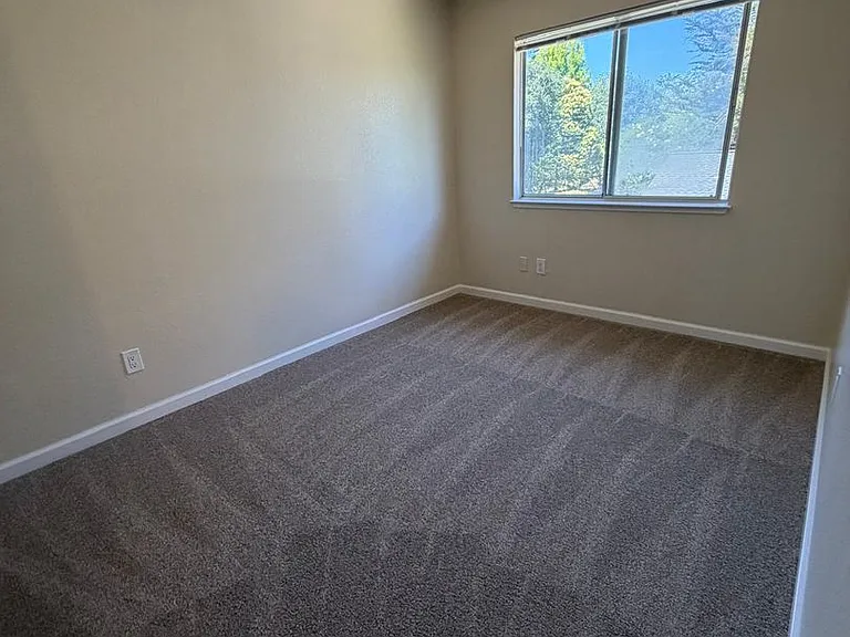 Westbrook Townhomes — Photo 18