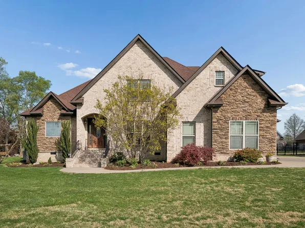 2824 Wynthrope Hall Dr, Murfreesboro, TN 37129