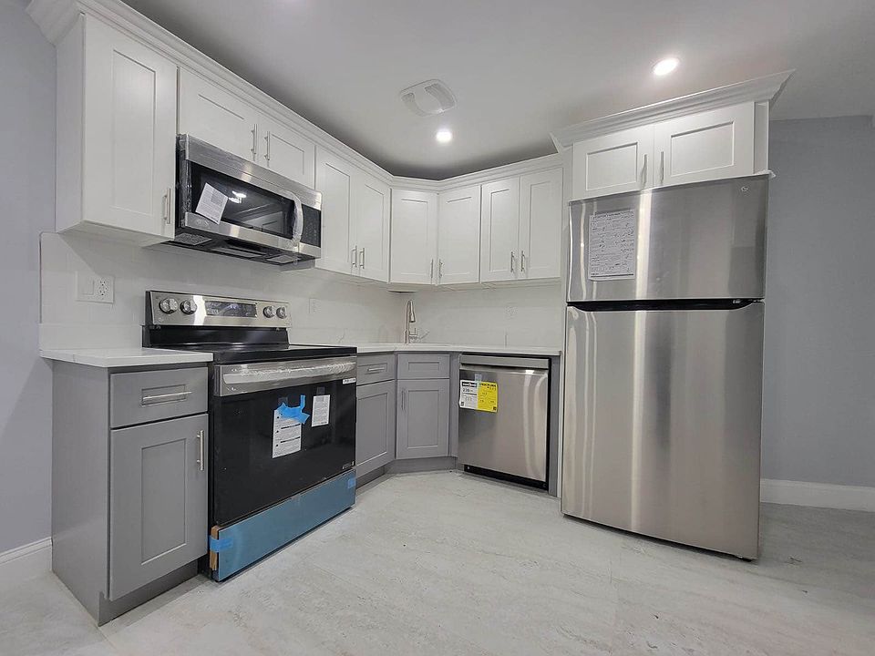 1st image of 656 E 92nd St #B