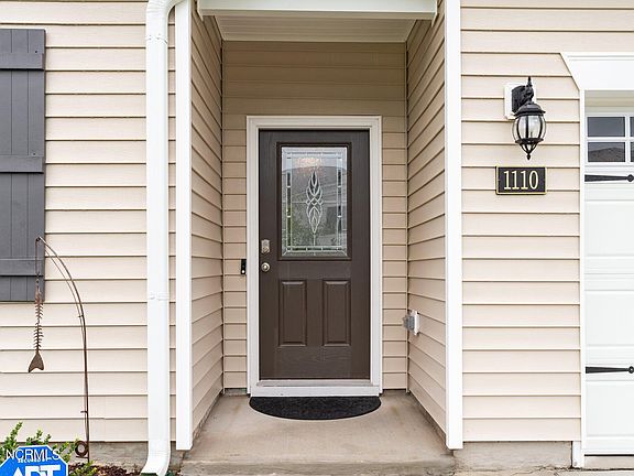 4th image of 1110 Saddlebrook Drive