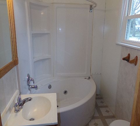 Bathroom 7 X 5