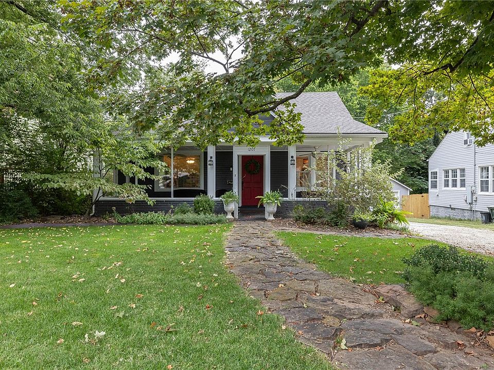 1st image of 1207 N Shady Ln