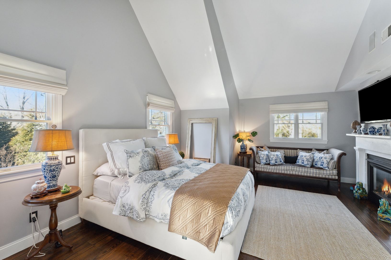  Second Suite upstairs