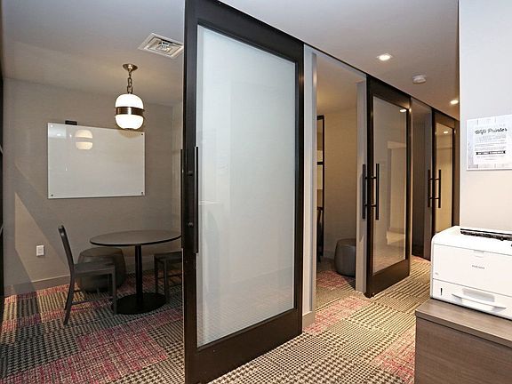 5th image of 15 E 11th St APT 6L