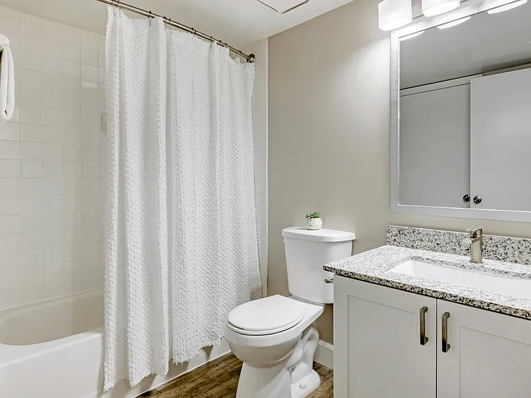 Coconut Palm Club Apartments — Photo 57
