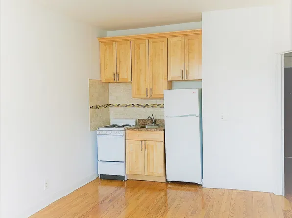 23-03 28th Avenue image 1 of 7