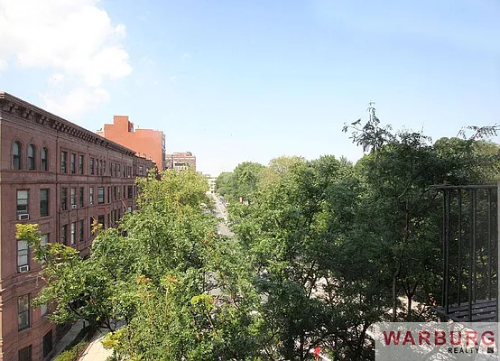 Sold by Warburg | media 15