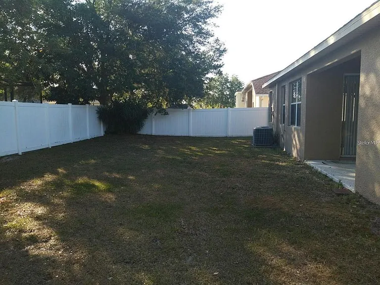 5804 Justicia Loop — Photo 18