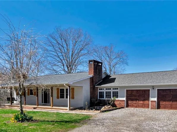 721 N Oakgrove Ext, Millers Creek, NC 28651