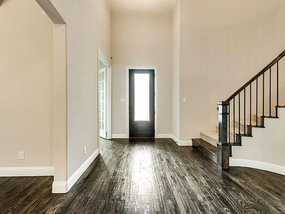 4th image of 1651 Coventry Ct