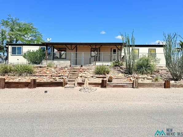 225 Country Club Rd, Elephant Butte, NM 87935