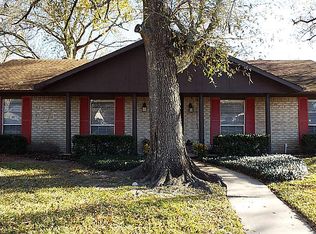 5115 Geneva Dr, Friendswood, TX 77546
