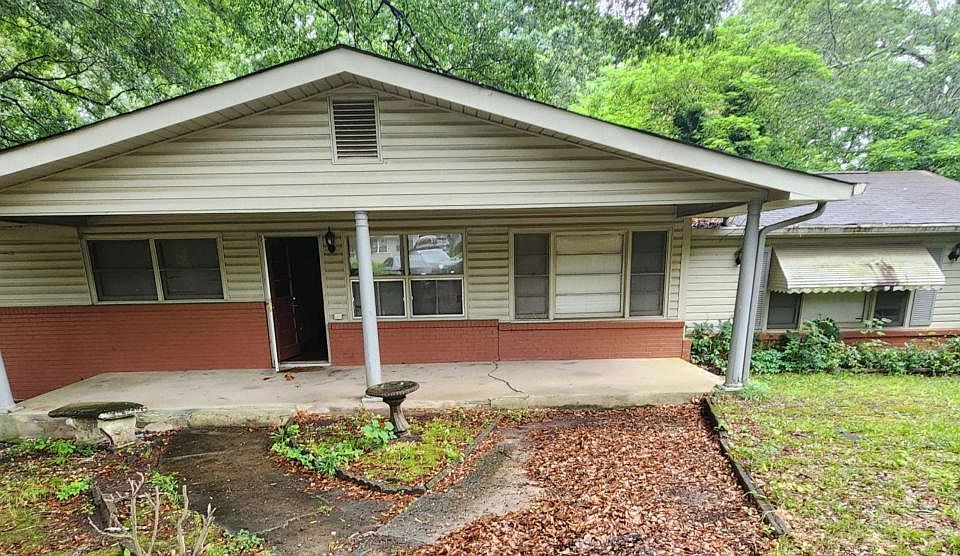 1st image of 2546 Walton Way SW