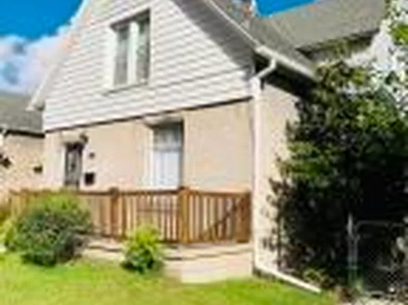 124 E 10th St, Michigan City, IN 46360