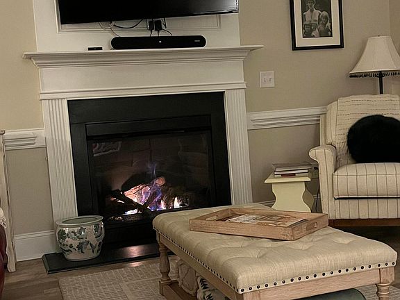 4th image of 4511 Bar Harbor Drive NW