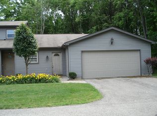 4378 Devonshire Dr #4378, Youngstown, OH 44512