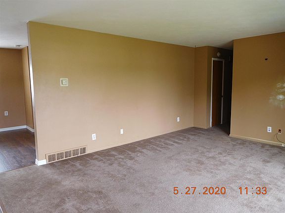 4th image of 28920 Westwynd Dr