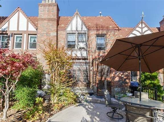 2nd image of 6741 Juno St