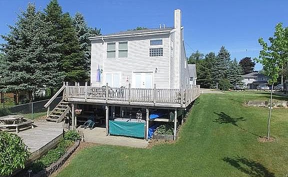 2nd image of 1361 Beach Dr