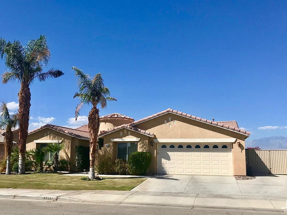 1st image of 43281 Avenida Estrella