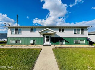 211 Washington Ave, Northwood, ND 58267