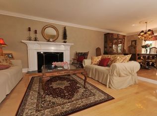 520 W Buffington St, Upland, CA 91784