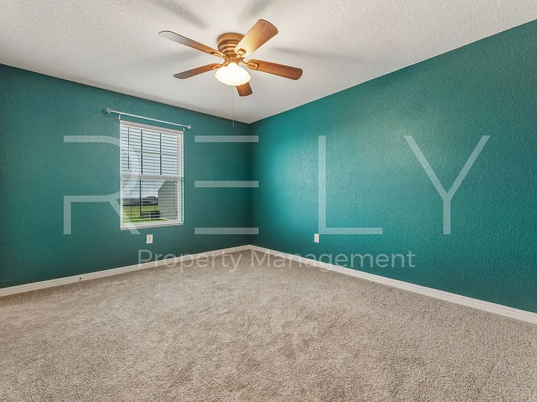 518 Woodpecker Run — Photo 29