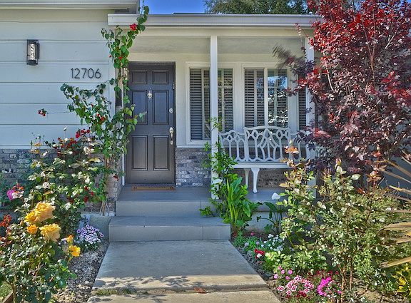 4th image of 12706 Emelita St