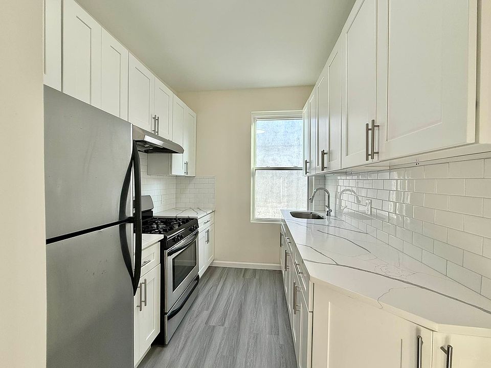 1st image of 24-36 42nd St #2R