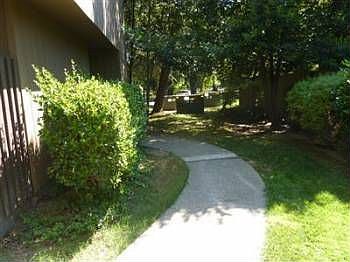 2nd image of 605 Woodside Sierra Unit 4