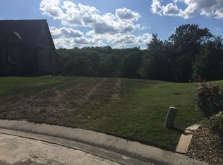 6323 S Creeksedge Ct, Springfield, MO 65721