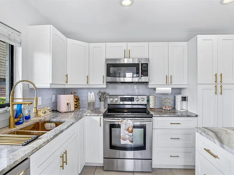 15317 W Pond Woods Dr #103 — Photo 13